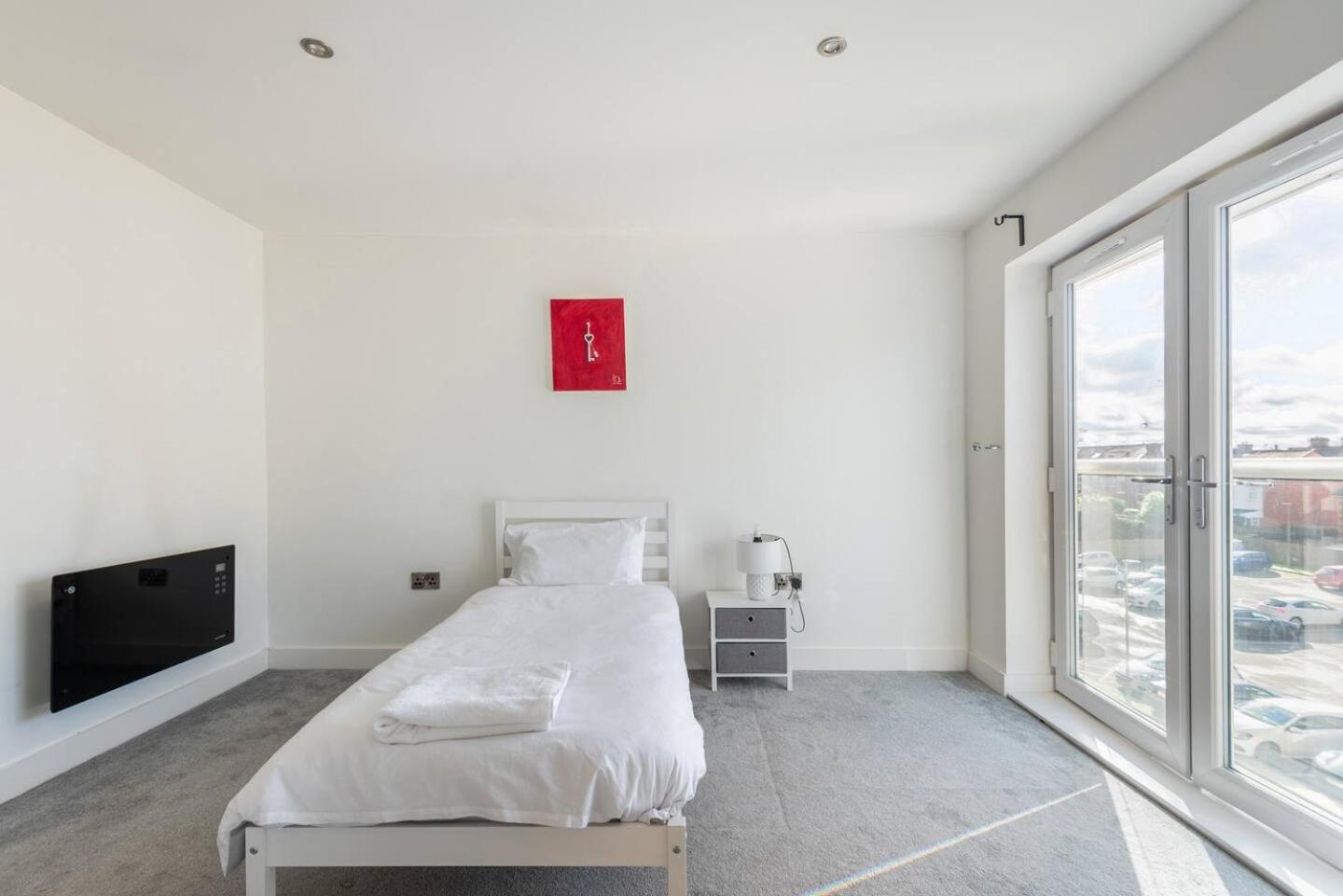 Luxurious 3-Bed Penthouse In Sheffield Apartamento Handsworth Exterior foto